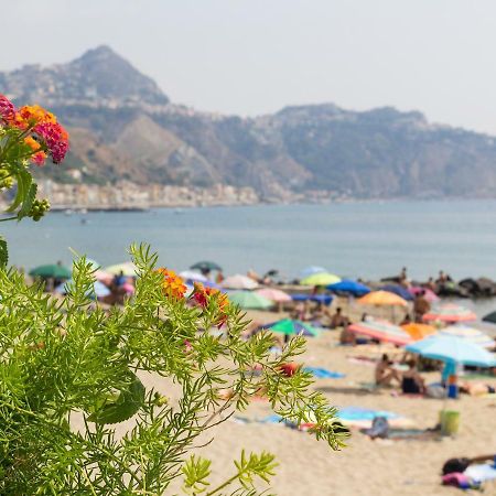 Casa Amica Lägenhet Giardini Naxos Exteriör bild