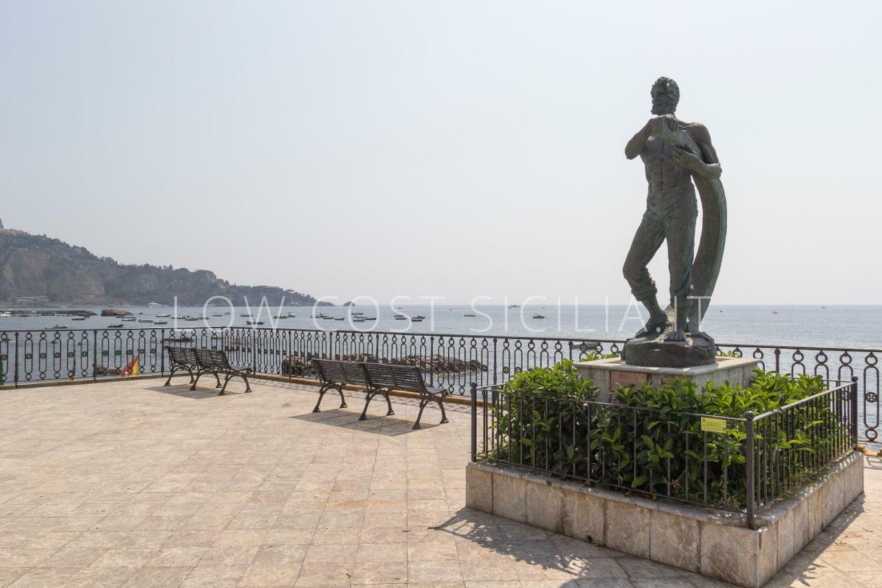 Casa Amica Lägenhet Giardini Naxos Exteriör bild