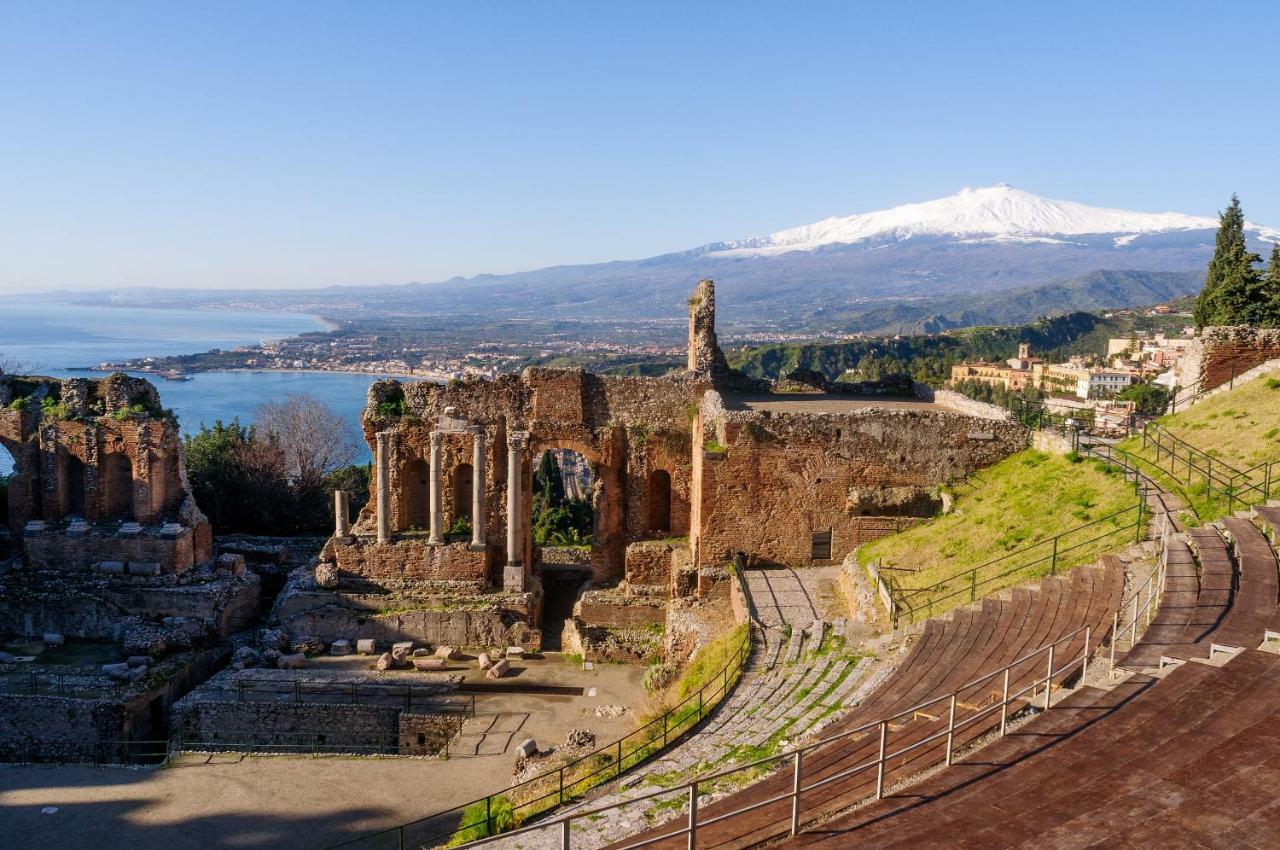 Casa Amica Lägenhet Giardini Naxos Exteriör bild