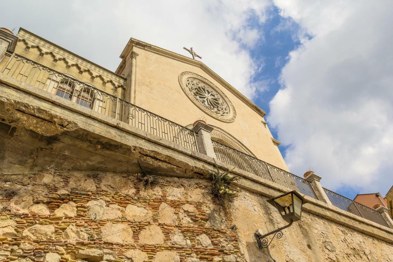 Casa Amica Lägenhet Giardini Naxos Exteriör bild