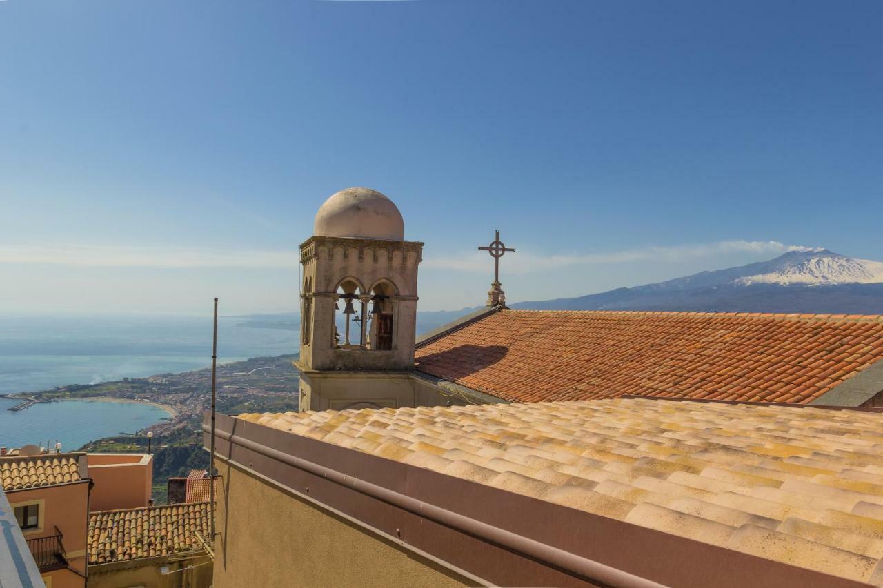 Casa Amica Lägenhet Giardini Naxos Exteriör bild